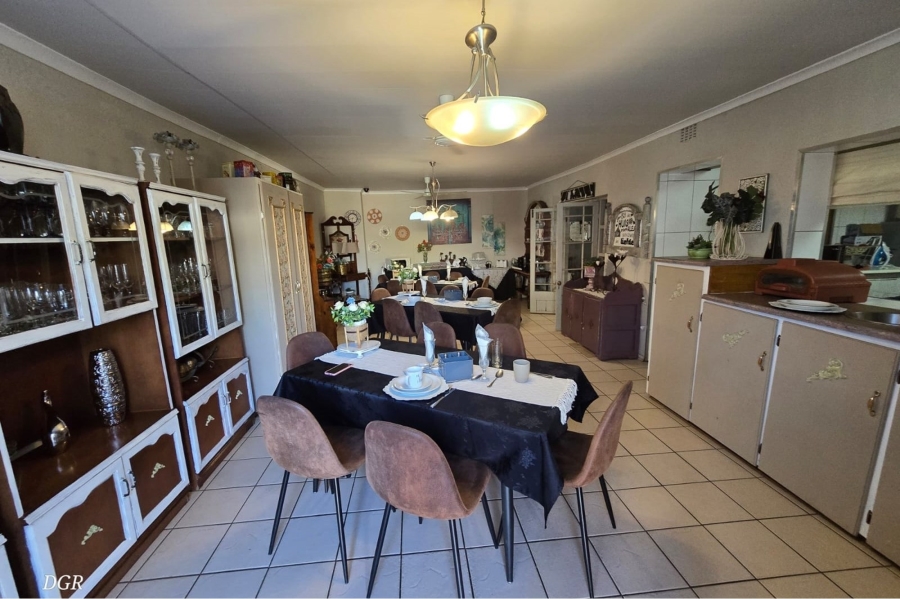 10 Bedroom Property for Sale in Rhodesdene Northern Cape